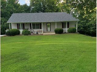 11700 Treeline Rdg, Holts Summit, MO 65043