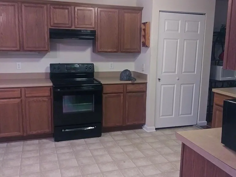 3107 Forrestal Dr — Photo 4
