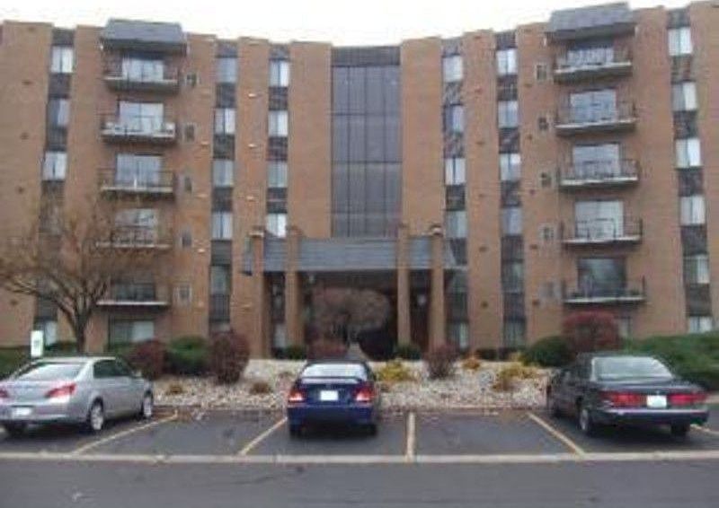 1st image of 900 W Sunset Dr APT 107
