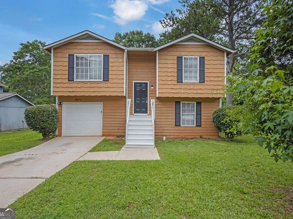 5653 Bradley Cir, Lithonia, GA 30038