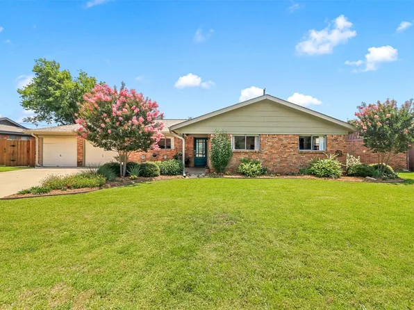 1109 Paula Ln, Euless, TX 76040