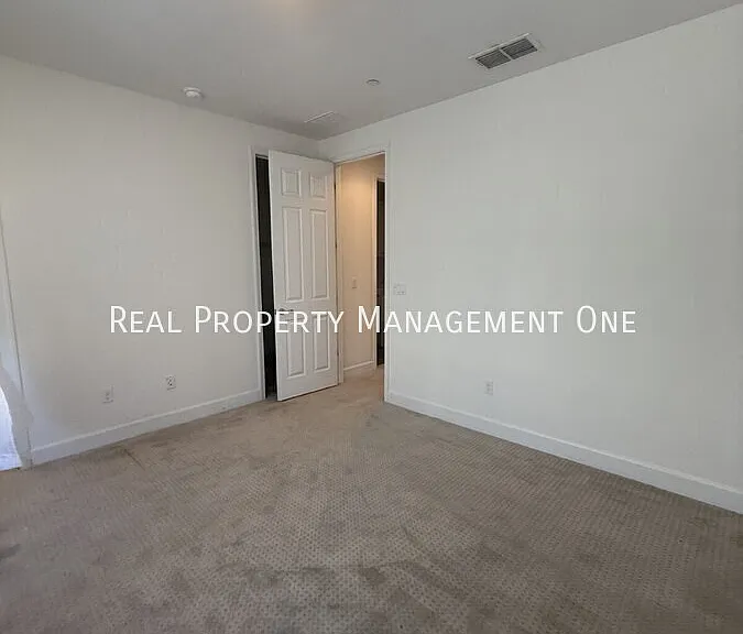 3965 Portola Cmn #2 — Photo 24