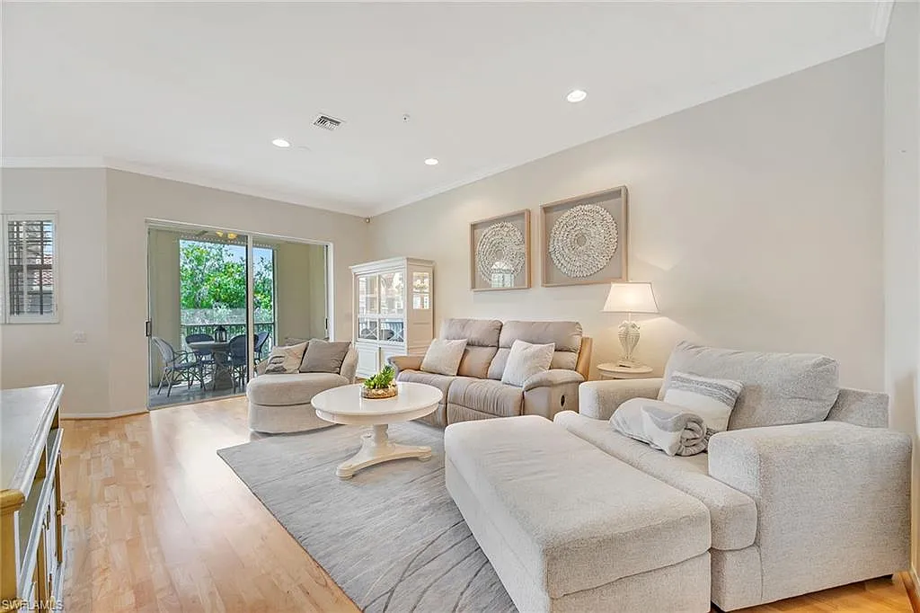 Building Photo - 400 Lambiance Cir #204