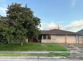 2210 Marlen Ave, Pasadena, TX 77502