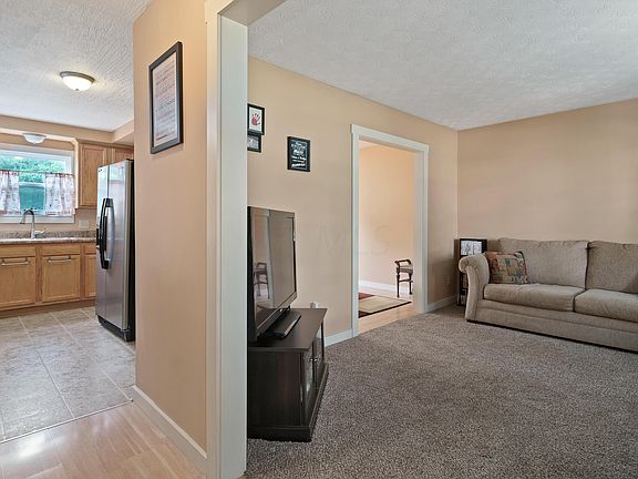 4th image of 4520 Cardan Ln