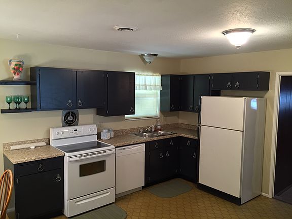 4th image of 930 Gardenside Dr