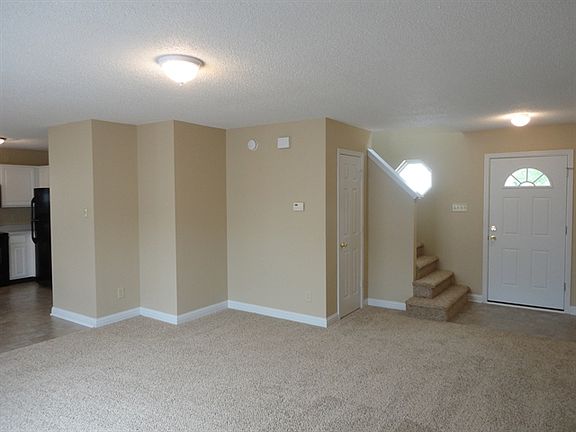 2nd image of 2034 Dutch Elm Dr