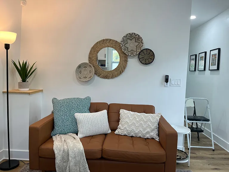 2810 N Mitchell Ave #B — Photo 5