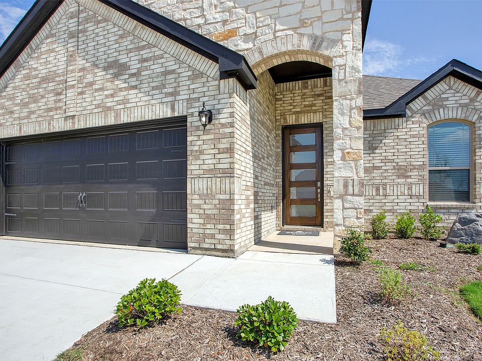 1st image of 4219 Hummingbird Dr
