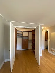 Rented by R New York