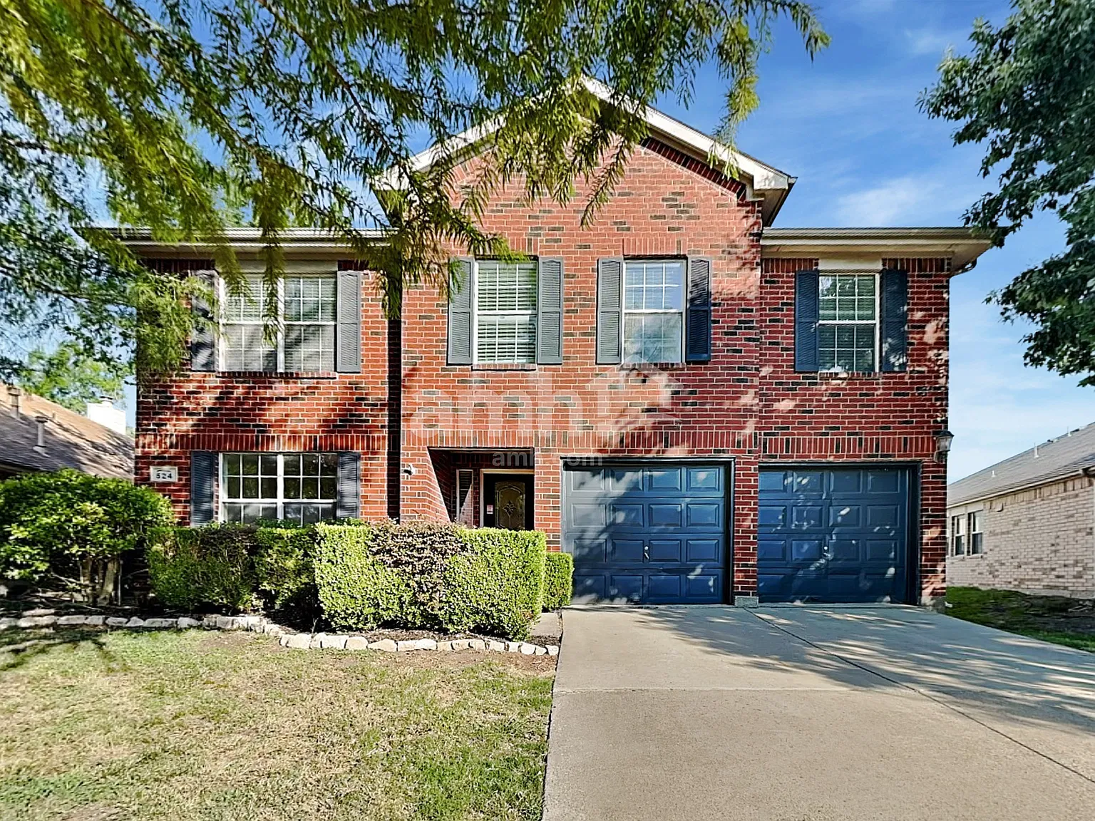 5 bed, 2.5 bath, 2446 sqft, $2,415 — Photo 1
