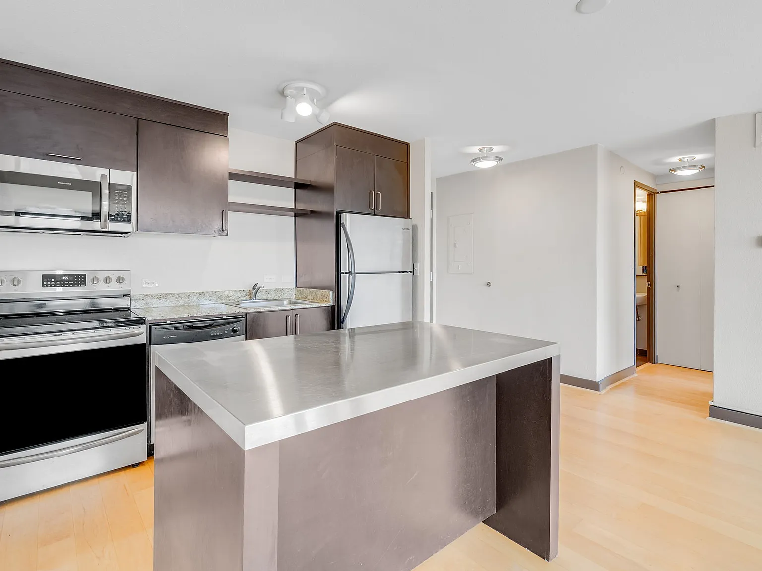 255 Southwest Harrison Street - 21G — Photo 4