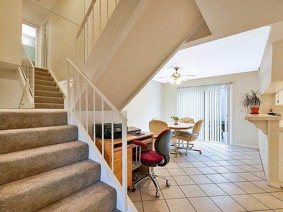 4th image of 263 Green Lea Pl
