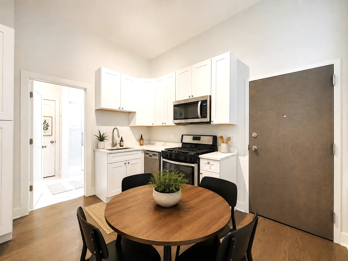 1 bed, 1.0 bath, $2,595 — Photo 4