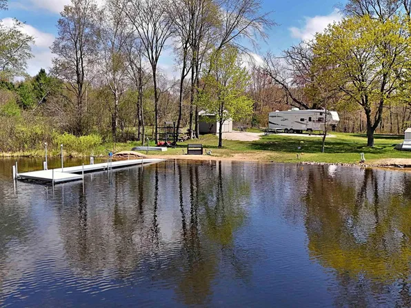 16529 Birchwood Dr, Leroy, MI 49655