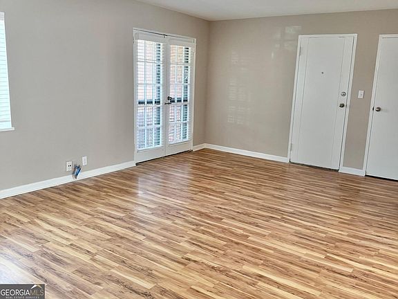 5th image of 1381 Normandy Dr NE APT 4