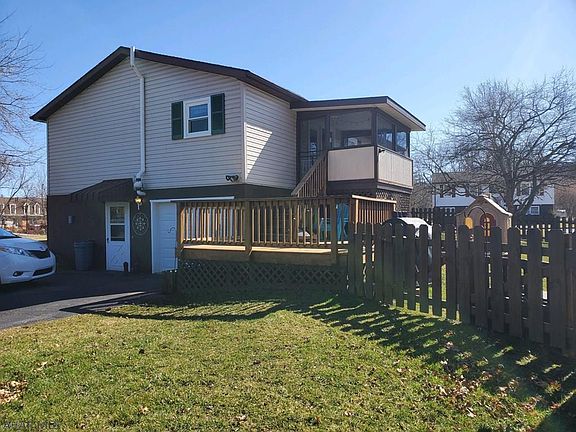 5th image of 918 6th Ave