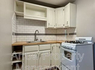 2727 P St APT 3, Lincoln, NE 68503