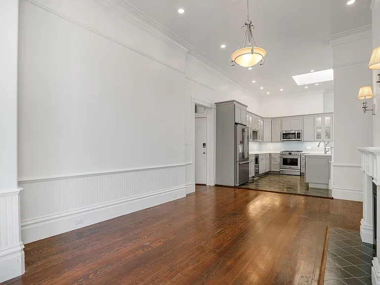 2852 Pine St #2854 — Photo 4