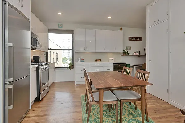 Sold by Keller Williams Realty Empire | media 4
