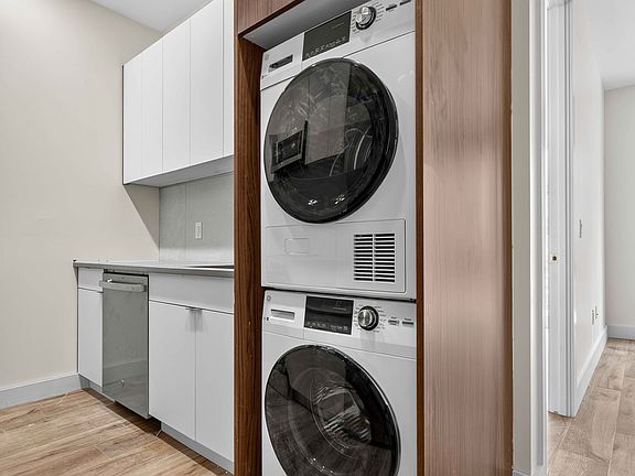 2nd image of 157 Hawthorne St #2A