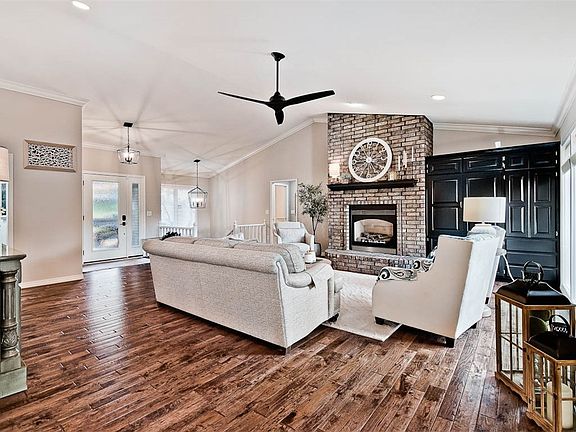 4th image of 1 Stonehaven Pl