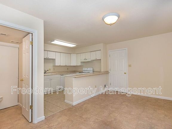 4th image of 9206 Hood Rd