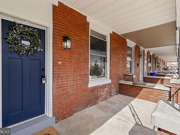 3rd image of 2168 Brookwood St