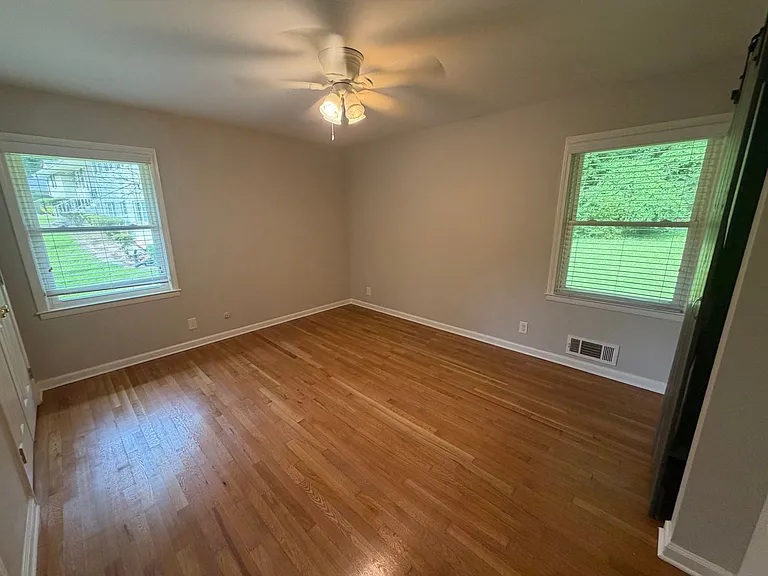 412 Fielding Ln SW — Photo 17