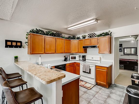 3rd image of 6447 W Golden Ln