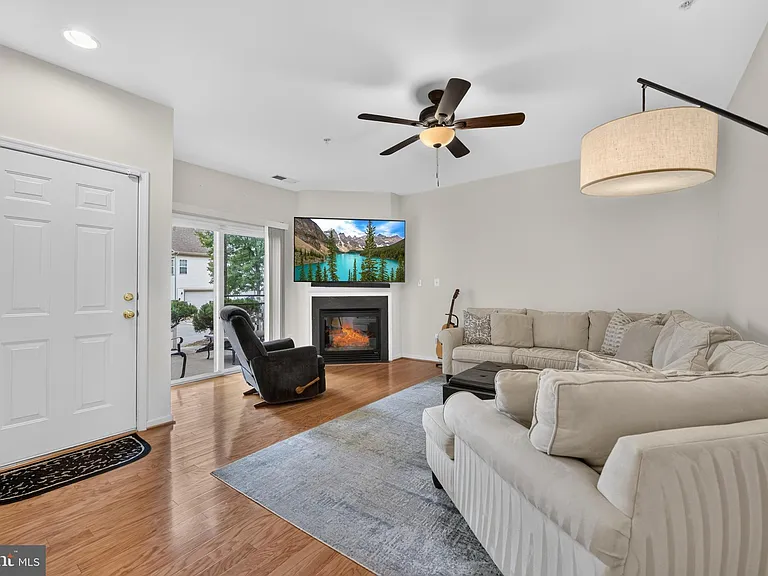 43081 Zander Ter — Photo 30