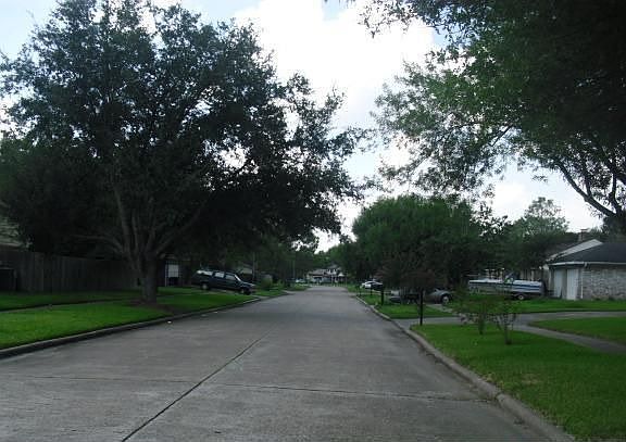 3rd image of 1910 Quail Grove Ln