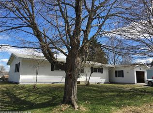16 Sugarloaf Ln, Bangor, ME 04401