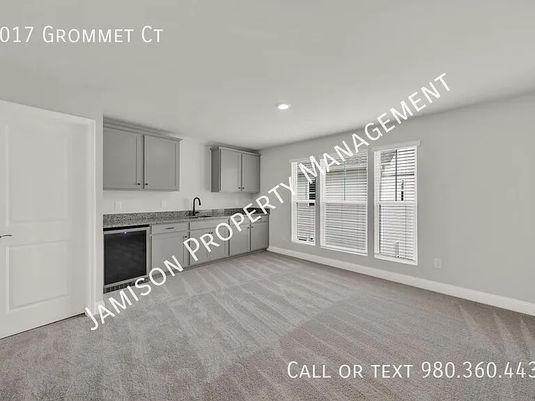 4017 Grommet Ct — Photo 38
