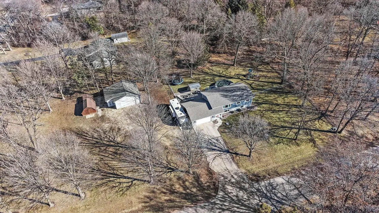 5980 North Lilly Lane photo 1