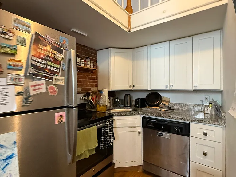 168 Northampton St #9 — Photo 6