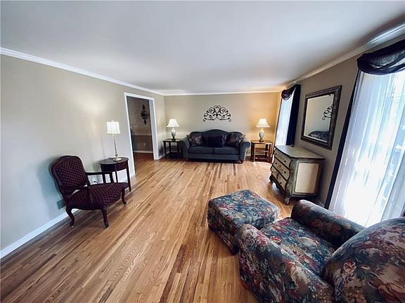 5th image of 1842 Tilton Dr