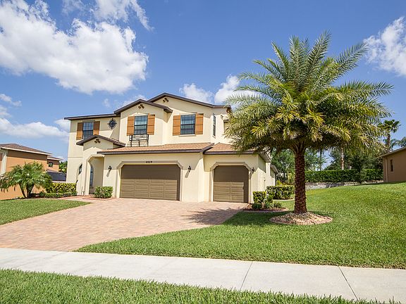 3rd image of 4029 Foxhound Dr