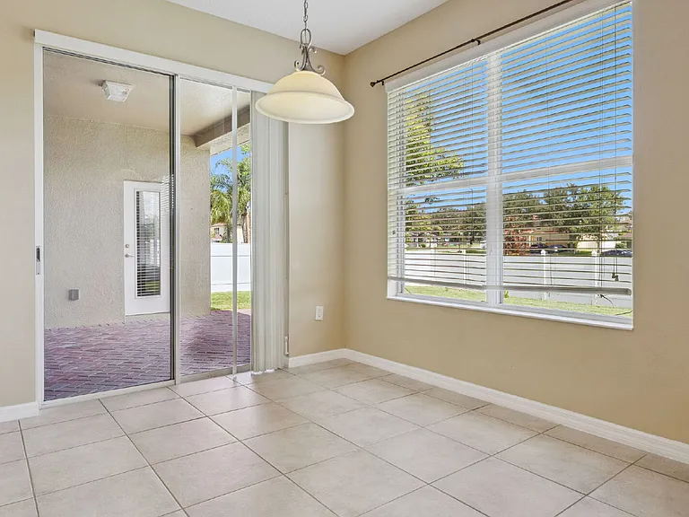 4576 Barbados Loop — Photo 9