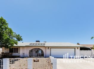 386 Jann Dr, Henderson, NV 89002