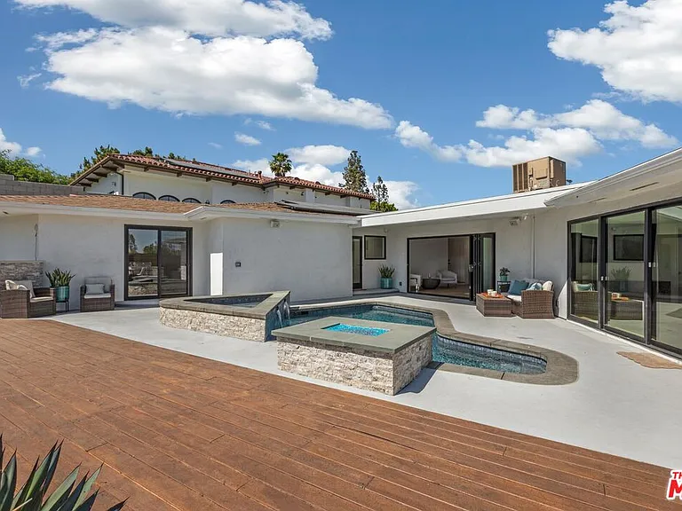 1287 Casiano Rd — Photo 22