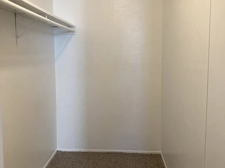 Summerwind Apartments — Photo 22