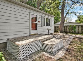 1013 W Columbia Ave, Champaign, IL