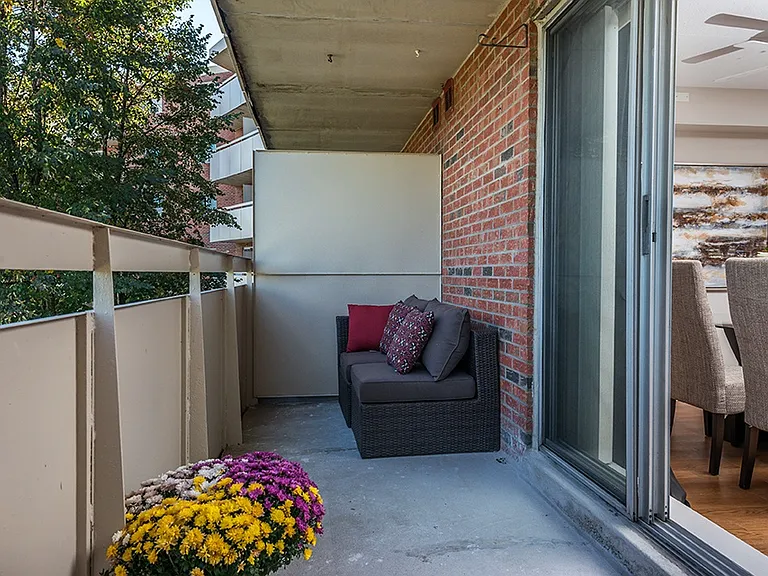 1450 1st St E — Photo 18