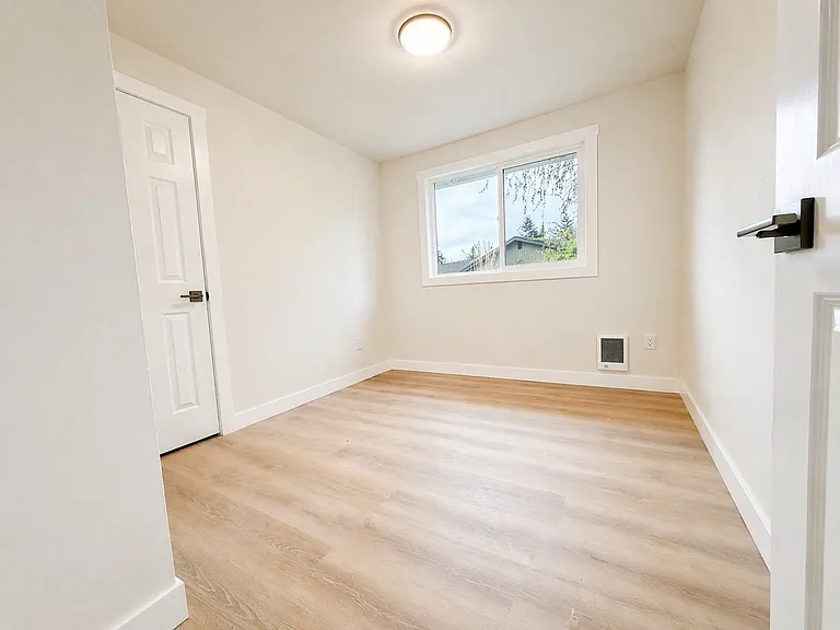 123rd Ave NE — Photo 13