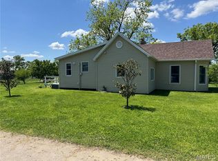 24320 Innsbruck Rd, Lebanon, MO 65536