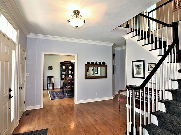 3rd image of 7776 Carriage House Ct