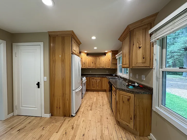 10519 Curtis Lake Ln — Photo 8