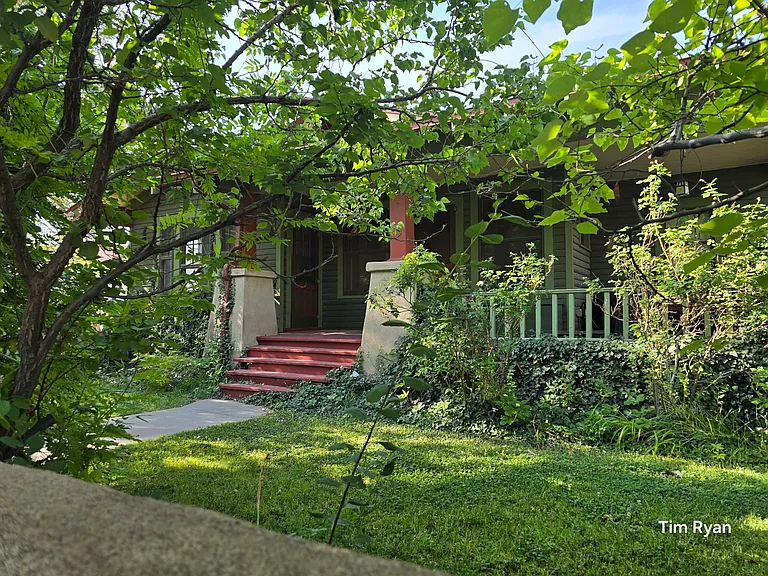 1502 Silver Ave SE — Photo 1