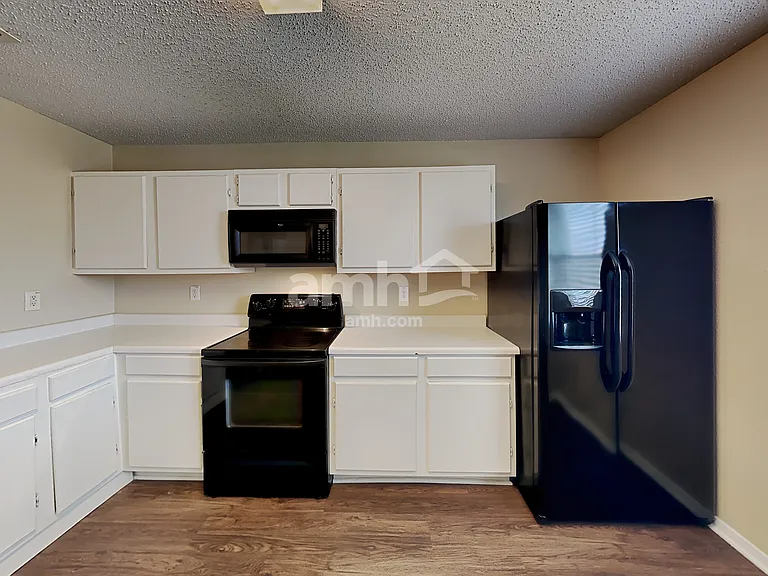 5161 Cliff Oaks Dr — Photo 4